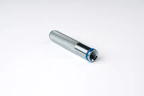 TULEJA STALOWA Z GWINTEM WEW. M 8